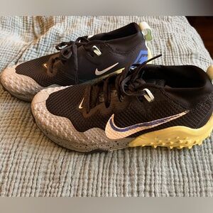 Nike Trail Wildhorse (unique colors)